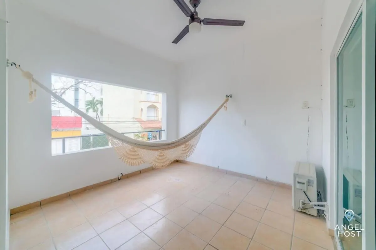 Ideal Group Getaway 4 Blocks To The Beach & Pool Πλάγια Ντελ Κάρμεν Διαμέρισμα