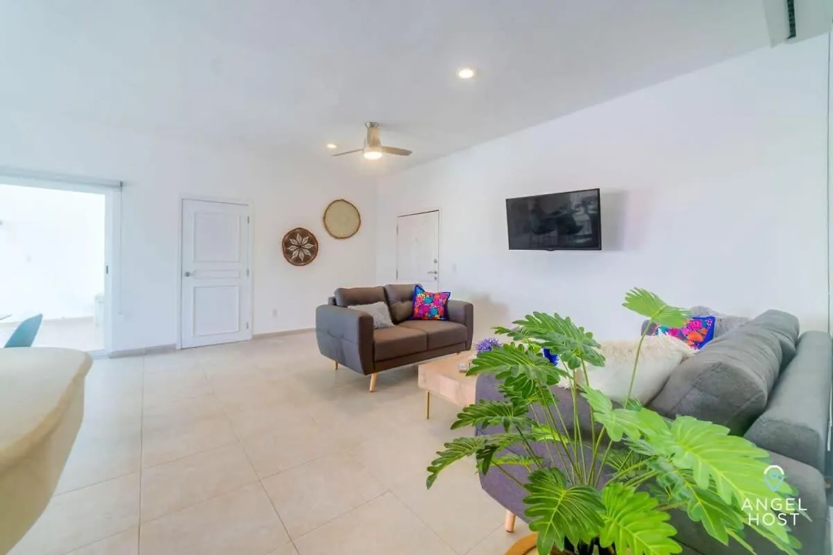 Ideal Group Getaway 4 Blocks To The Beach & Pool Πλάγια Ντελ Κάρμεν Διαμέρισμα