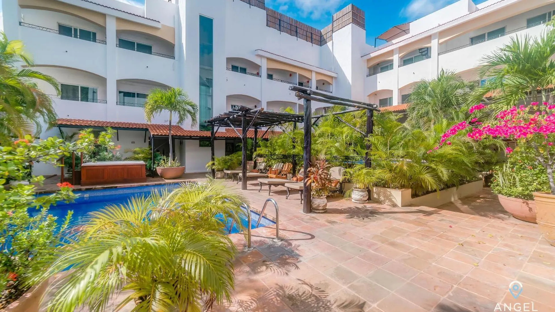 Apartment Ideal Group Getaway 4 Blocks To The Beach & Pool Playa del Carmen