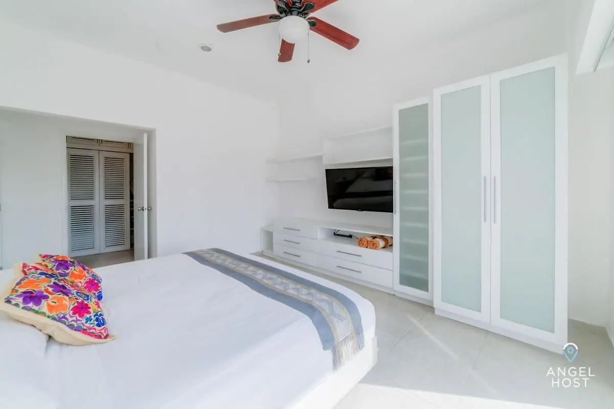 Ideal Group Getaway 4 Blocks To The Beach & Pool Playa del Carmen 0*,  Mexico