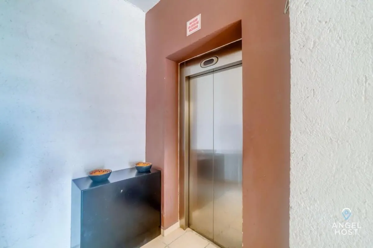 Ideal Group Getaway 4 Blocks To The Beach & Pool Playa del Carmen Mexico